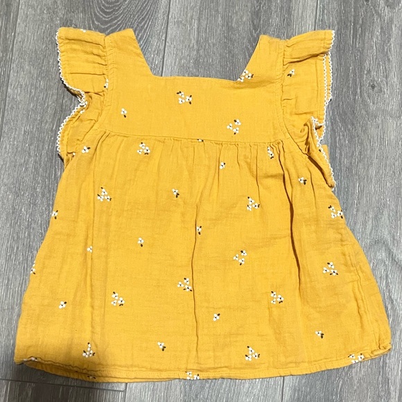 5/$7 💰 Cat & Jack Girls Yellow Floral Tank Top - S (6/6x) - Picture 4 of 7